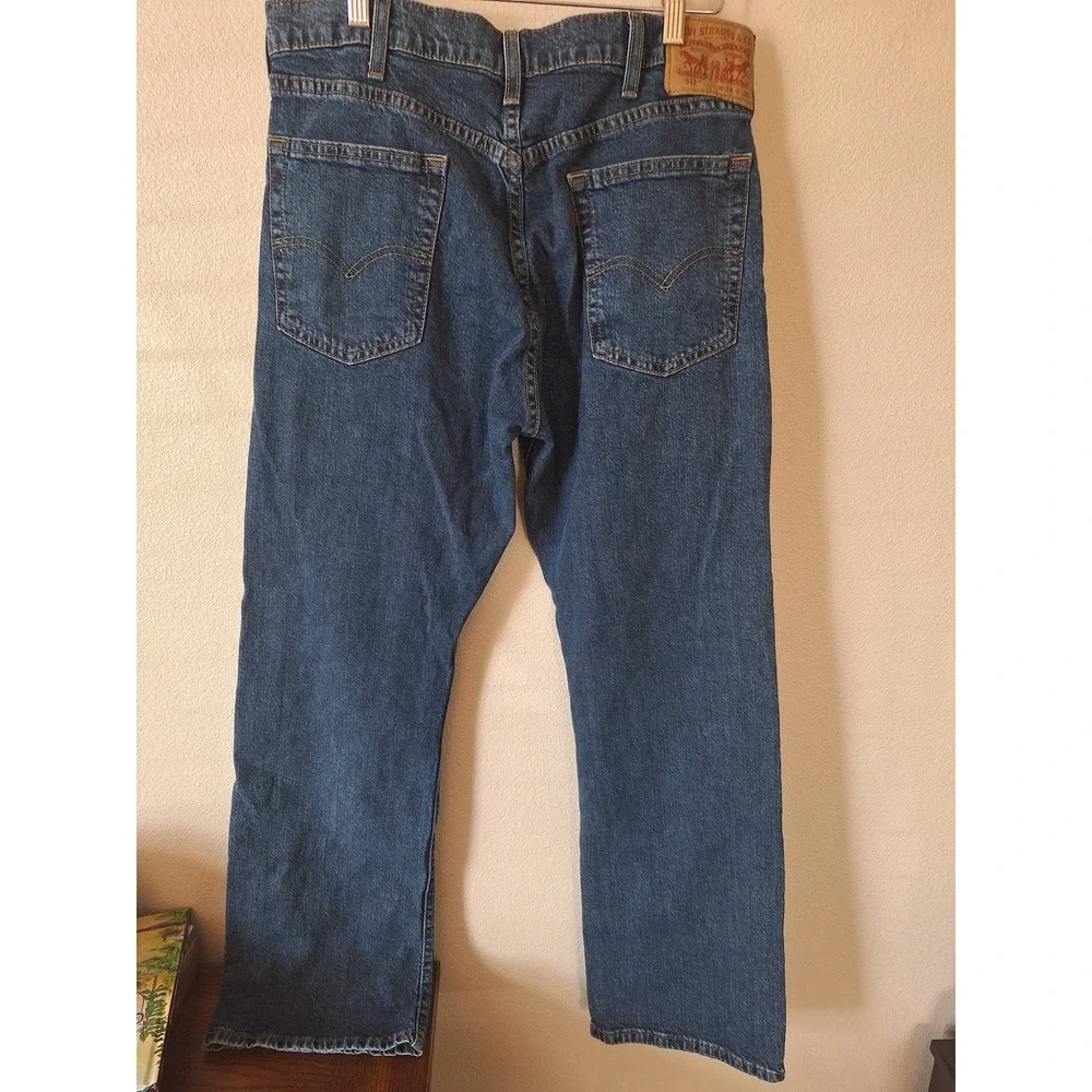 Levis levi 517